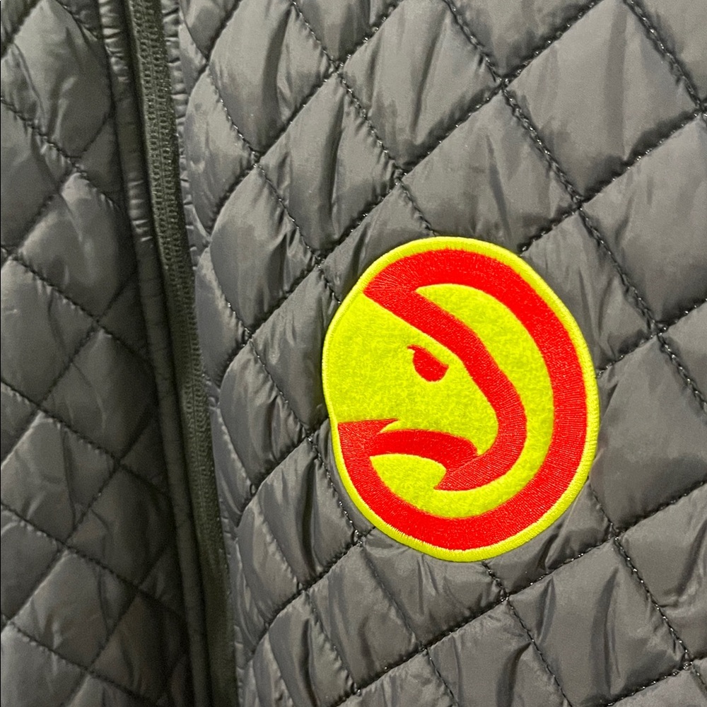 Atlanta Hawks Performance Jacket - Picture 2 of 5